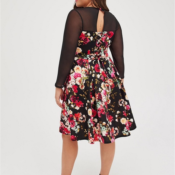 FIT & FLARE SCUBA MINI DRESS - Picture 2 of 8